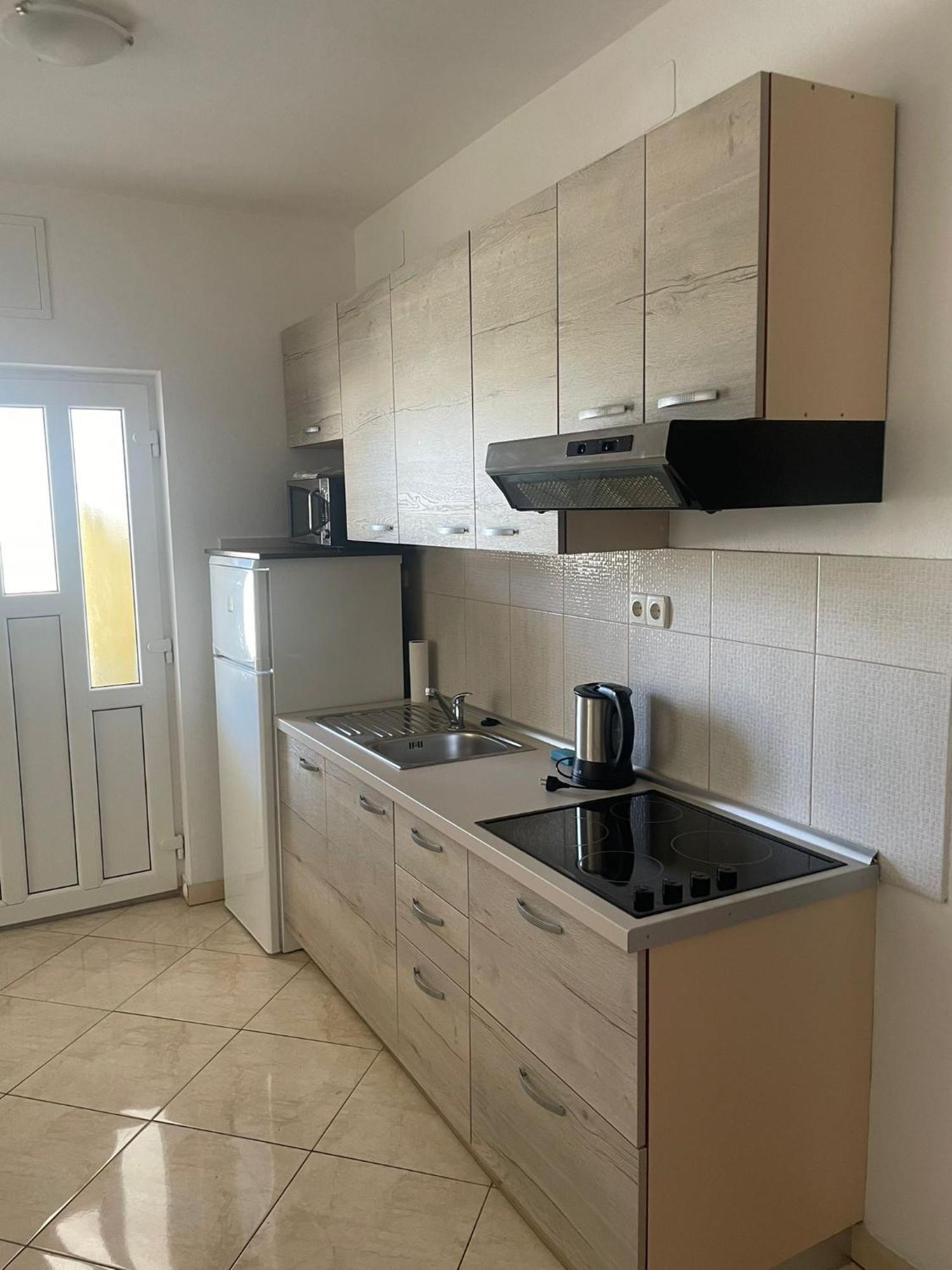 Apartments Iva Povljana Luaran gambar