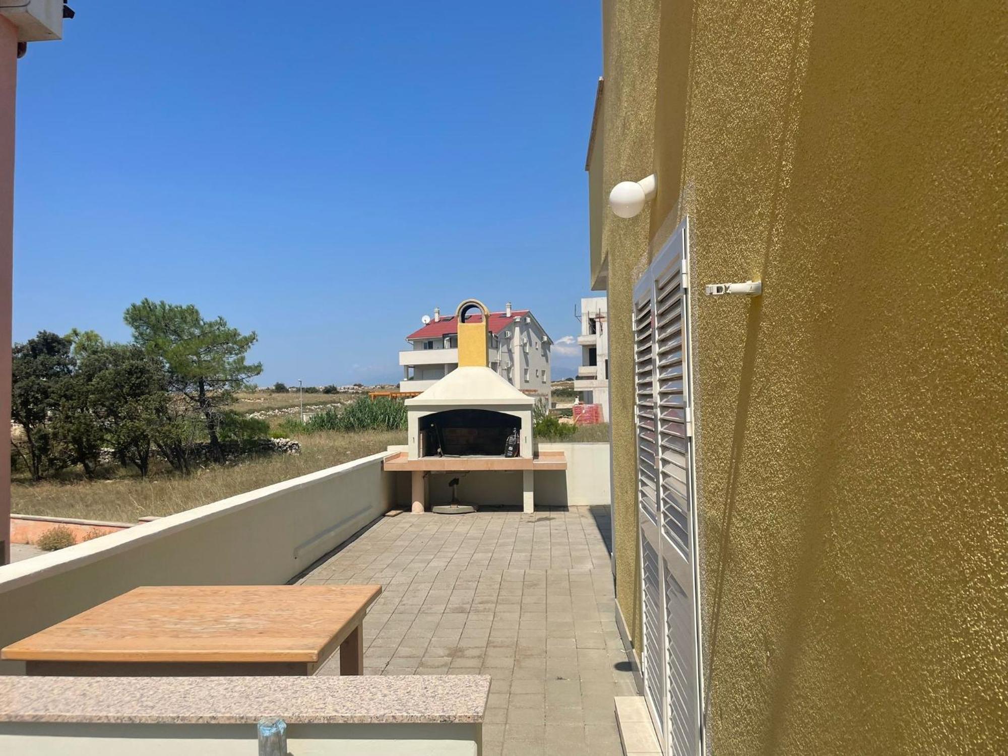 Apartments Iva Povljana Luaran gambar