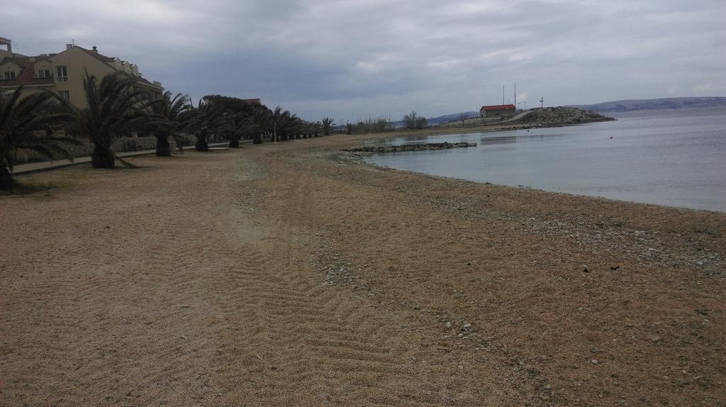 Apartments Iva Povljana Bilik gambar