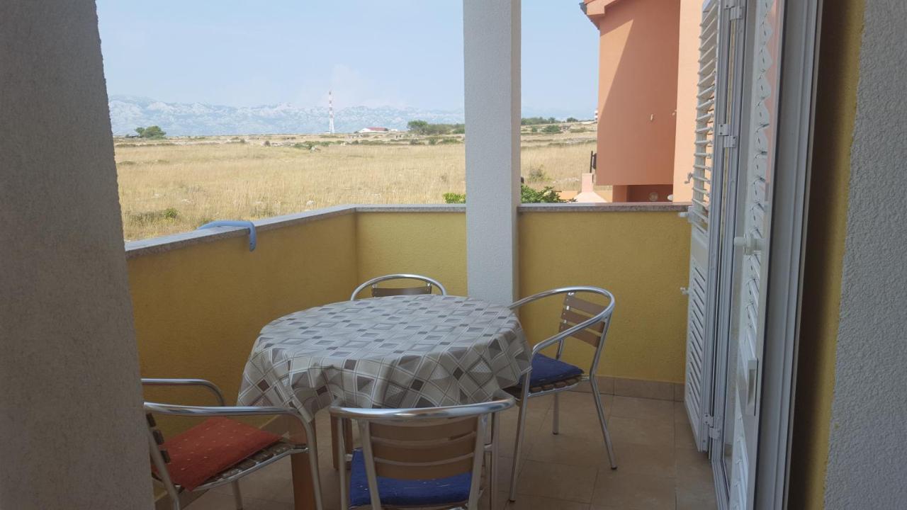 Apartments Iva Povljana Luaran gambar