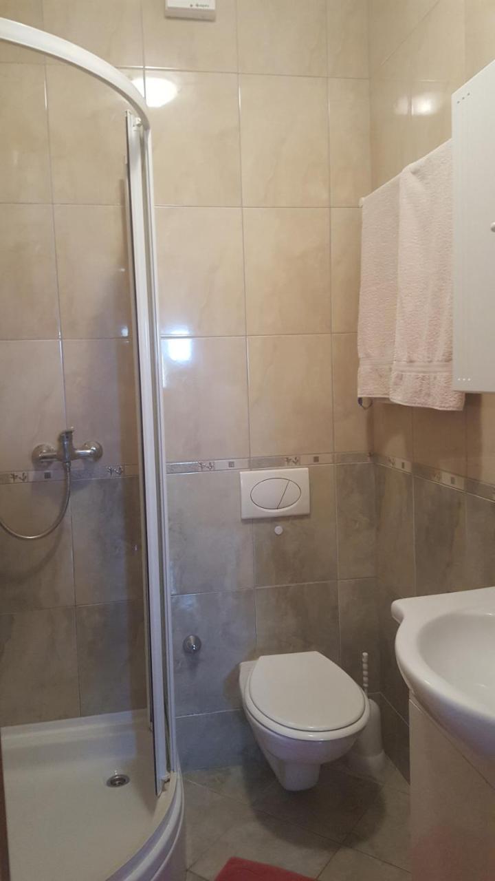 Apartments Iva Povljana Luaran gambar