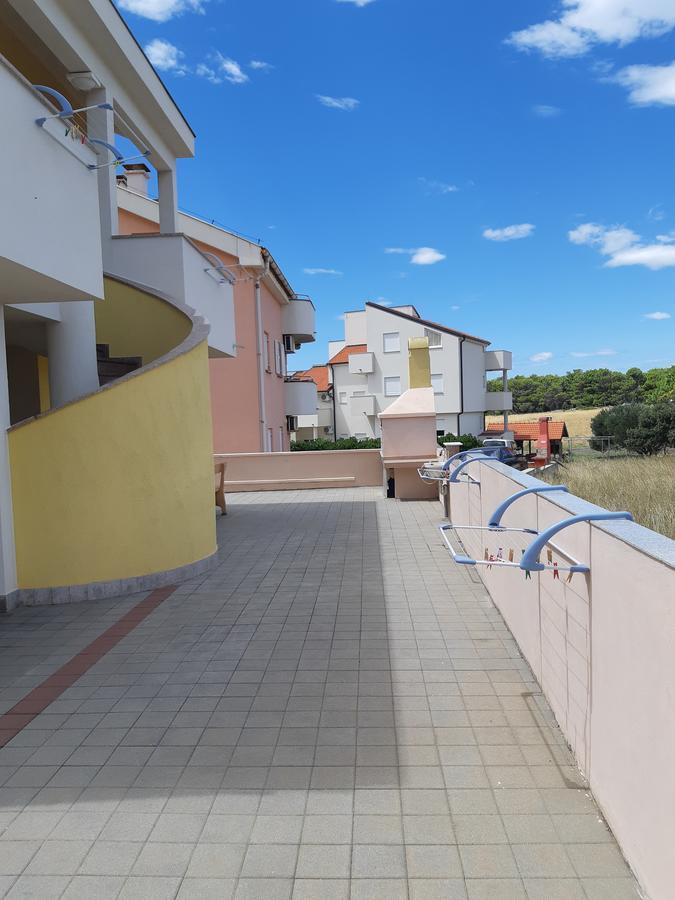 Apartments Iva Povljana Luaran gambar